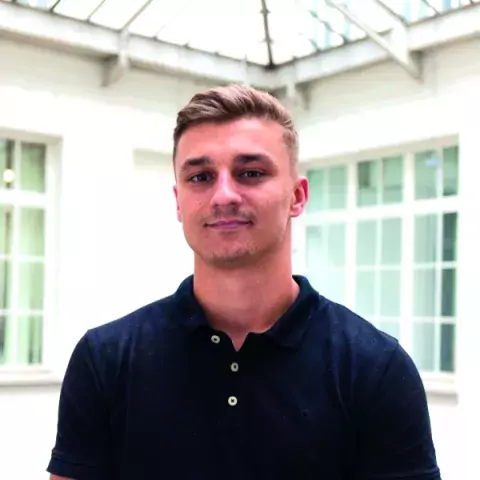 Steven-Lille-Bachelor-Marketing-Digital